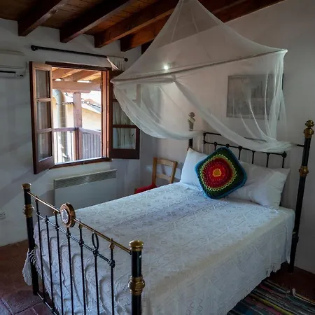 Zangoulos Casa rural *