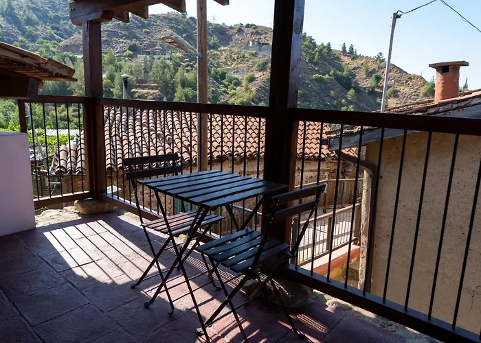 Zangoulos カコペトリア