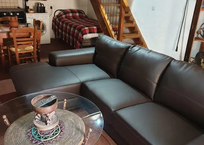 カントリーハウス Zangoulos *